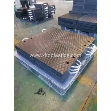 Plastic crane outrigger pads